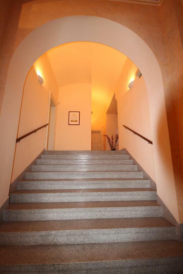 Apartment Halkova 5 Prague Exterior photo